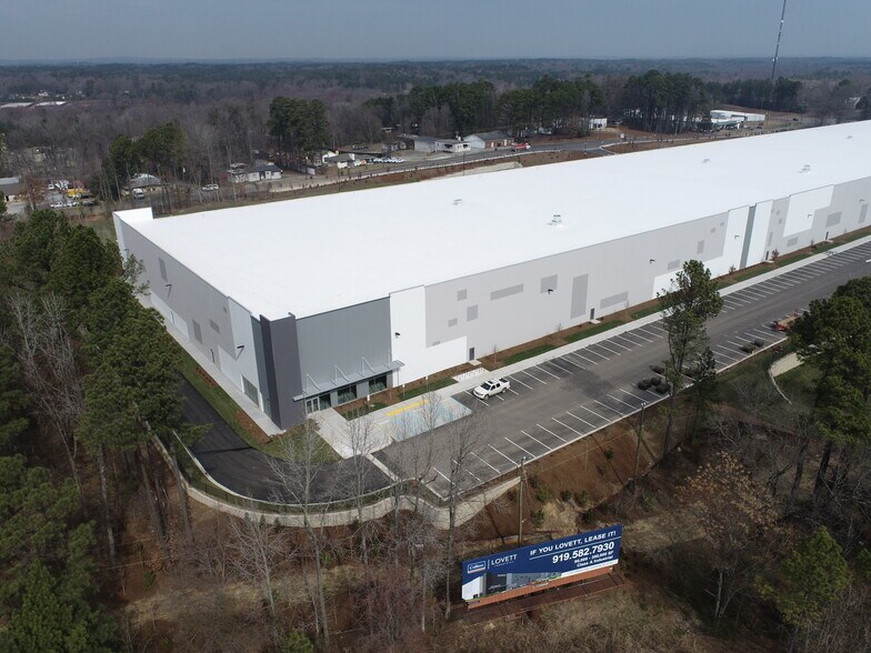 1716 Camden Ave, Durham, NC à louer - Photo de l’immeuble – Image 3 sur 3