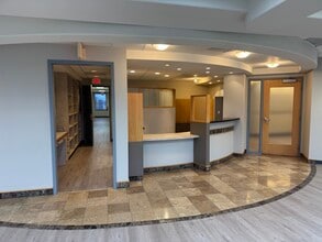 11755 W 112th St, Overland Park, KS à louer Photo intérieure– Image 1 sur 3