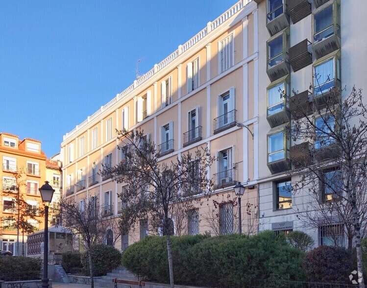 Plaza De Pedro Zerolo, 5, Madrid, Madrid à vendre - Photo de l’immeuble – Image 1 sur 1