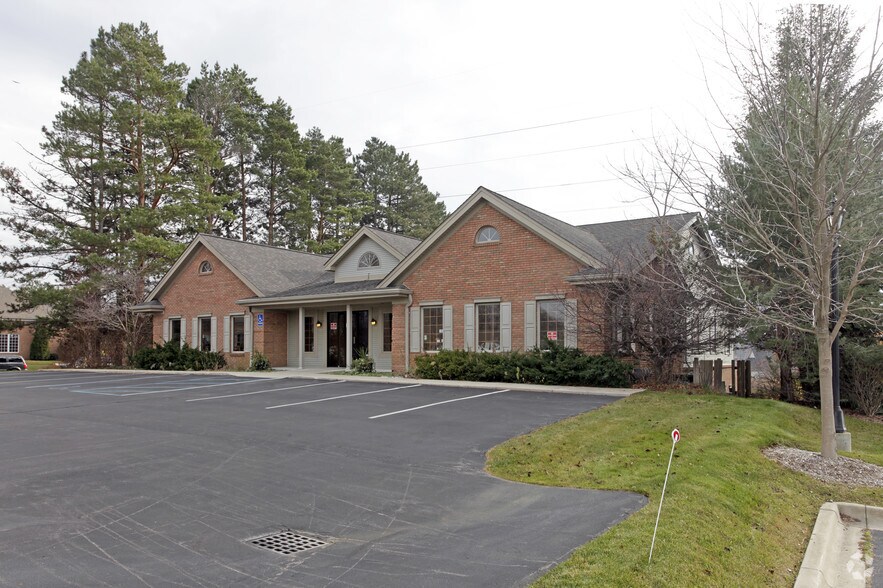 6401 Citation Dr, Village of Clarkston, MI à louer - Photo principale – Image 1 sur 4