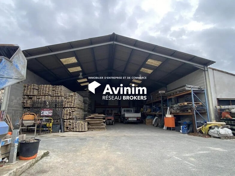 Local d'activités dans Fayence à vendre - Photo de l’immeuble – Image 2 sur 29