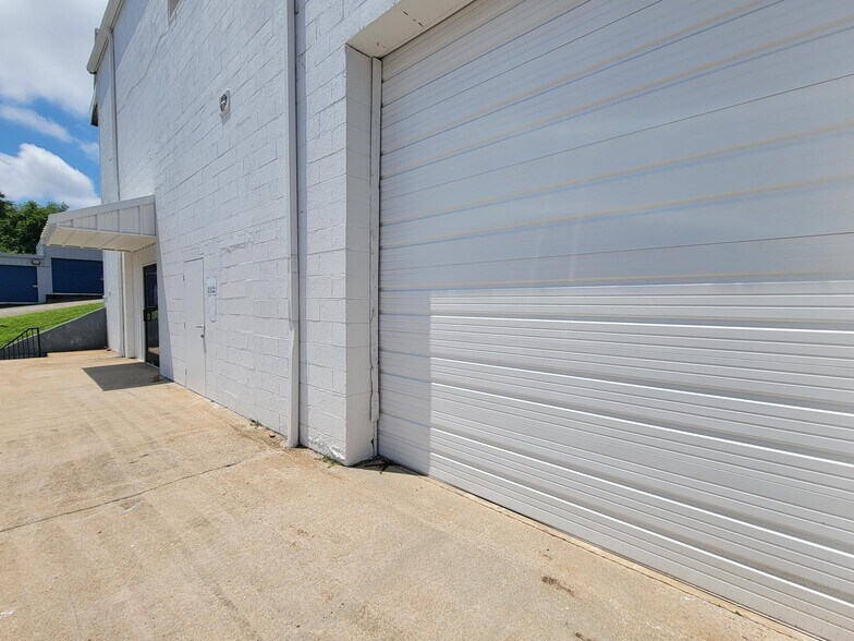 635 Industrial Blvd, Gainesville, GA à louer - Photo principale – Image 2 sur 9