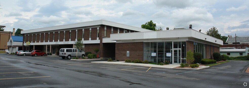 29-39 Market St, Amsterdam, NY à louer - Photo de l’immeuble – Image 2 sur 11