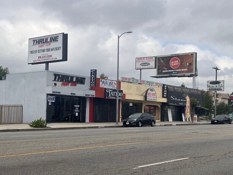 13432-13444 Sherman Way, North Hollywood, CA à louer - Photo de l’immeuble – Image 1 sur 1