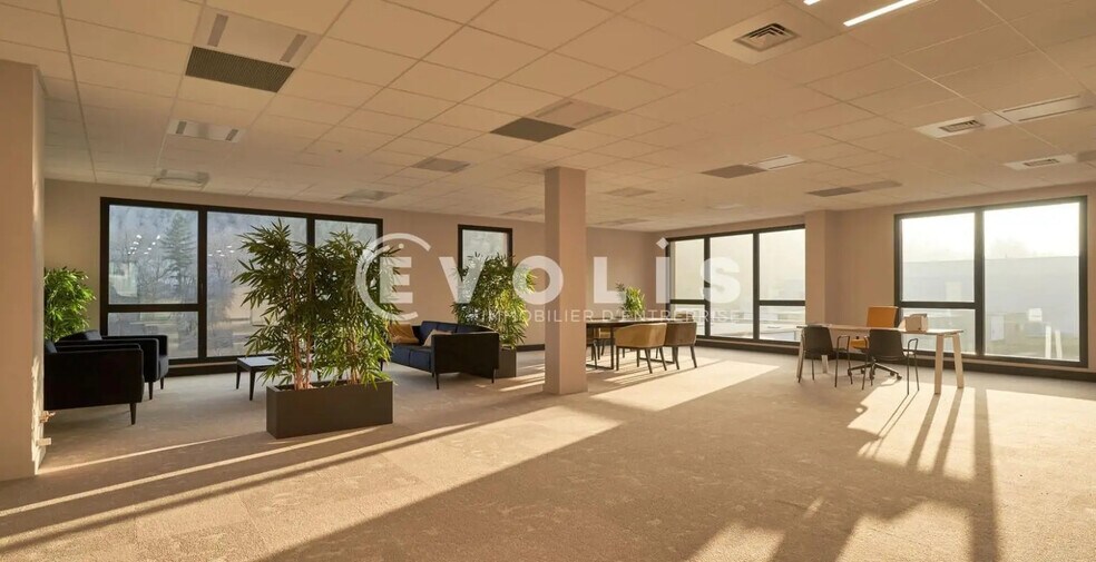 17 Rue De Paris, Tarare à louer - Photo de l’immeuble – Image 3 sur 26