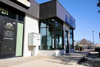 2324 S Lamar Blvd, Austin, TX à louer Photo intérieure– Image 1 sur 22