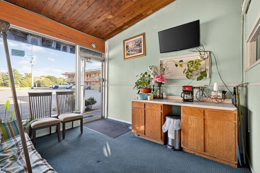 16 S Country Club Rd, Decatur, IL à vendre - Photo de l’immeuble – Image 3 sur 21