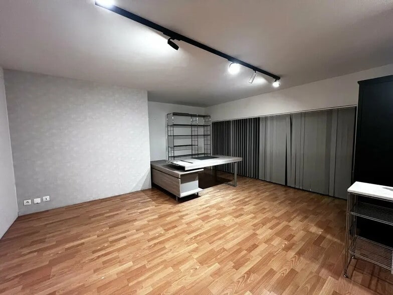 Bureau dans Mougins à louer - Photo de l’immeuble – Image 2 sur 4