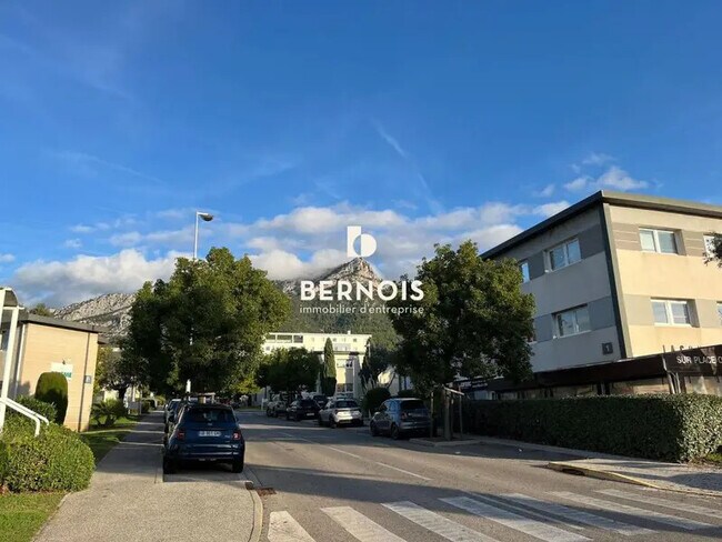 Plus de détails pour Bureau à vendre