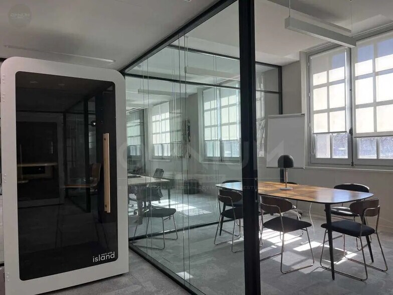 Bureau dans Lyon à louer - Photo de l’immeuble – Image 3 sur 12