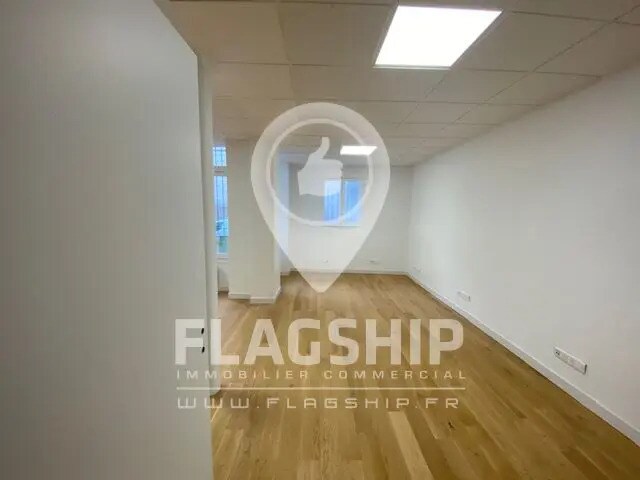 Bureau dans Paris à vendre - Photo de l’immeuble – Image 2 sur 7