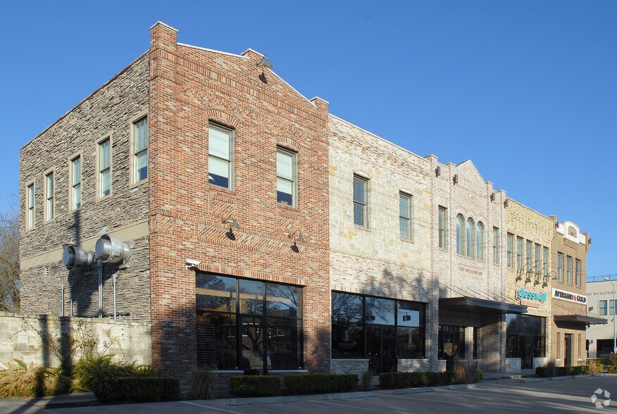933 Studewood St, Houston, TX à louer - Photo de l’immeuble – Image 3 sur 4