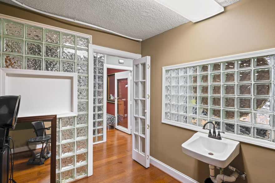 1325 18th St NW, Washington, DC à louer - Photo intérieure – Image 1 sur 34