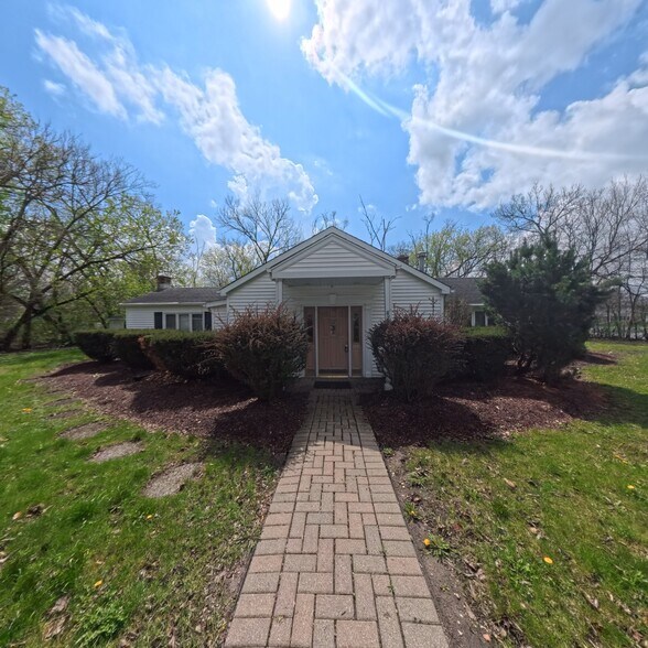805 E Palatine Rd, Palatine, IL à vendre - Photo de l’immeuble – Image 2 sur 33