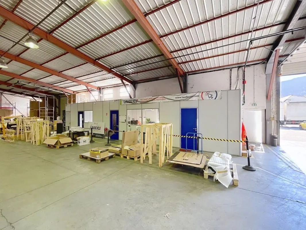 1145 Rue Des Mettanies, Pontcharra à louer Photo de l’immeuble– Image 1 sur 1