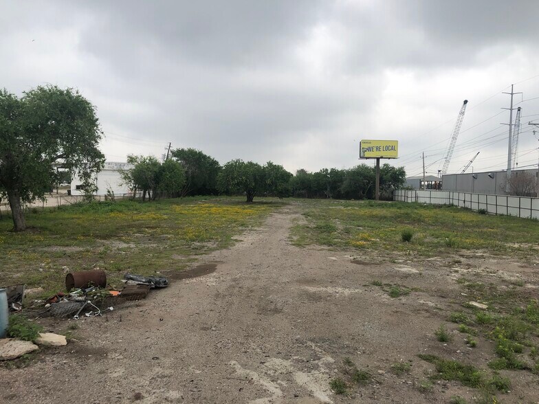5640 Ayers St, Corpus Christi, TX à vendre - Photo de l’immeuble – Image 2 sur 11