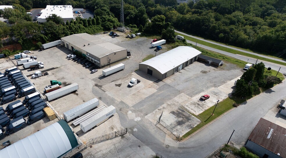 4851 Highway 85, Forest Park, GA à louer - Photo de l’immeuble – Image 3 sur 9