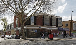 Plus de détails pour Redbourne Ave, Londres - Bureau à louer