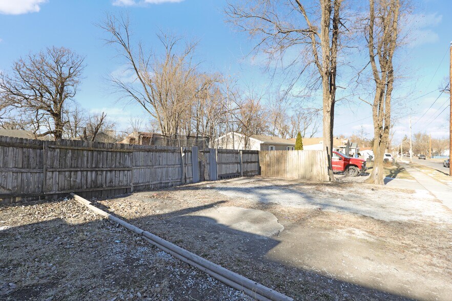 1850 Easton Blvd, Des Moines, IA à vendre - Photo de l’immeuble – Image 2 sur 34