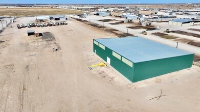 6000 N County Road 1150, Midland, TX à louer Photo de l’immeuble– Image 2 sur 4