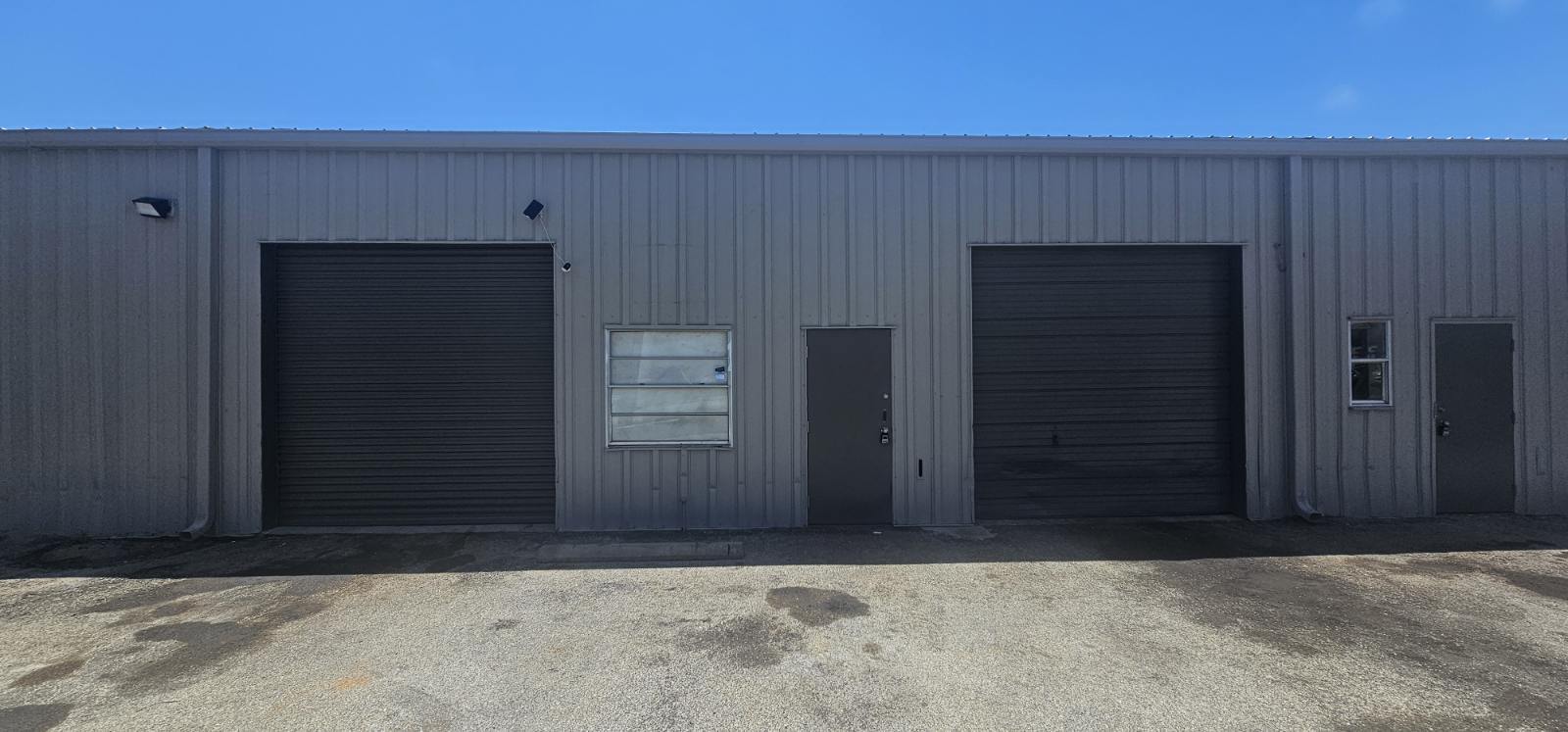 433 Walker St, Holly Hill, FL à louer Photo de l’immeuble– Image 1 sur 1