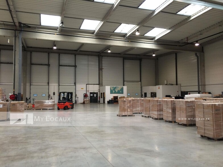 7 Rue Du Commandant D'estienne D'orves, Villeneuve-la-Garenne à louer - Photo intérieure – Image 2 sur 8