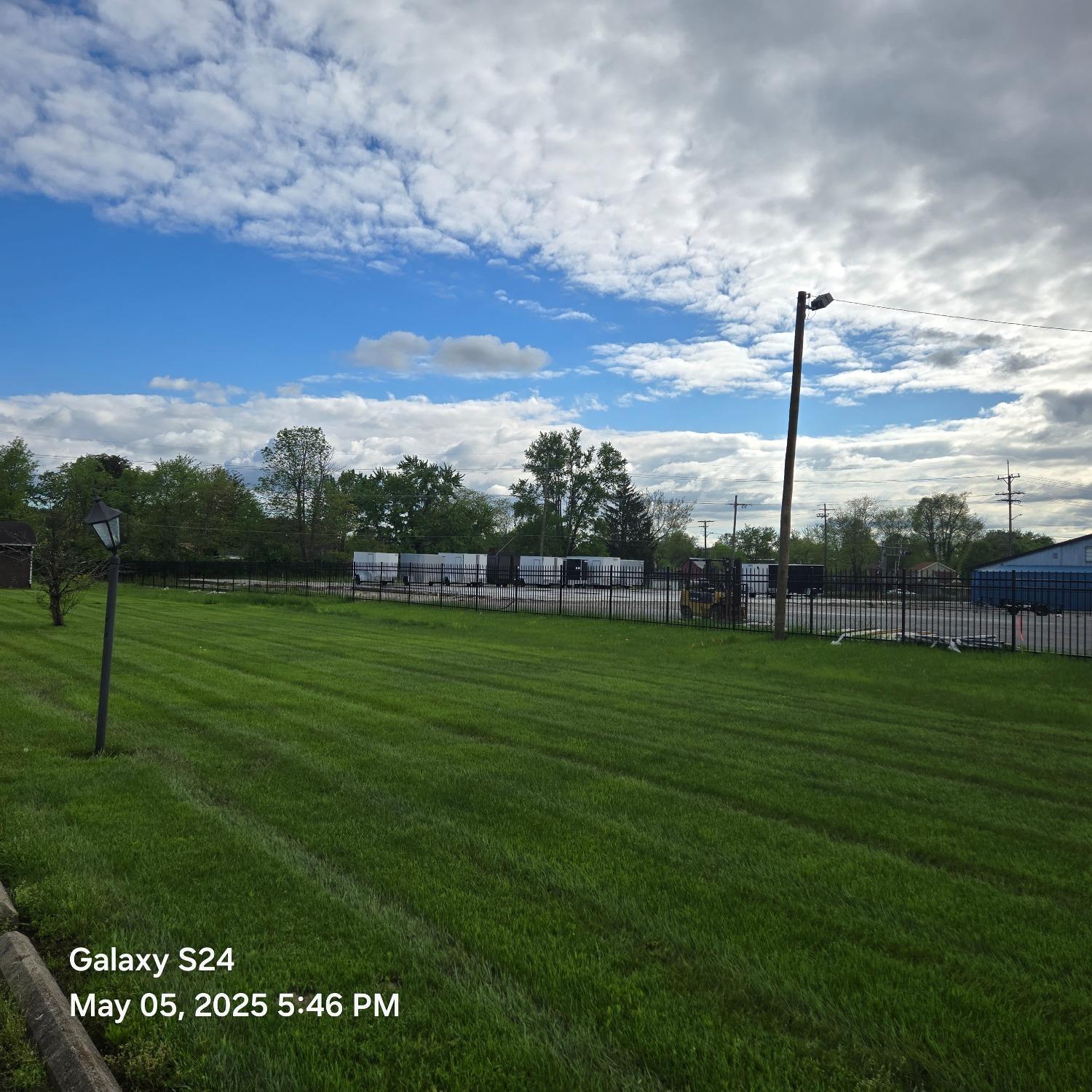 207 Maple St, Milan, IN à vendre Photo principale– Image 1 sur 4