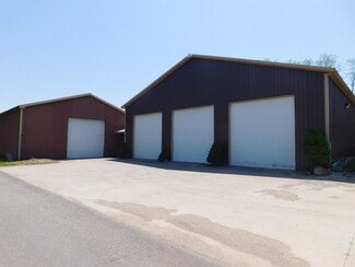 Plus de détails pour 109 N Harrison St, Leesburg, IN - Industriel/Logistique à vendre