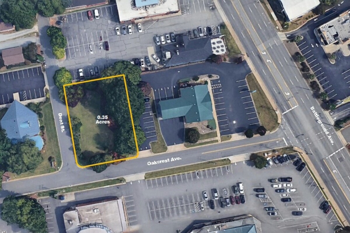 2504 & 2506 Oakcrest Ave, Greensboro, NC à vendre Photo de l’immeuble– Image 1 sur 3