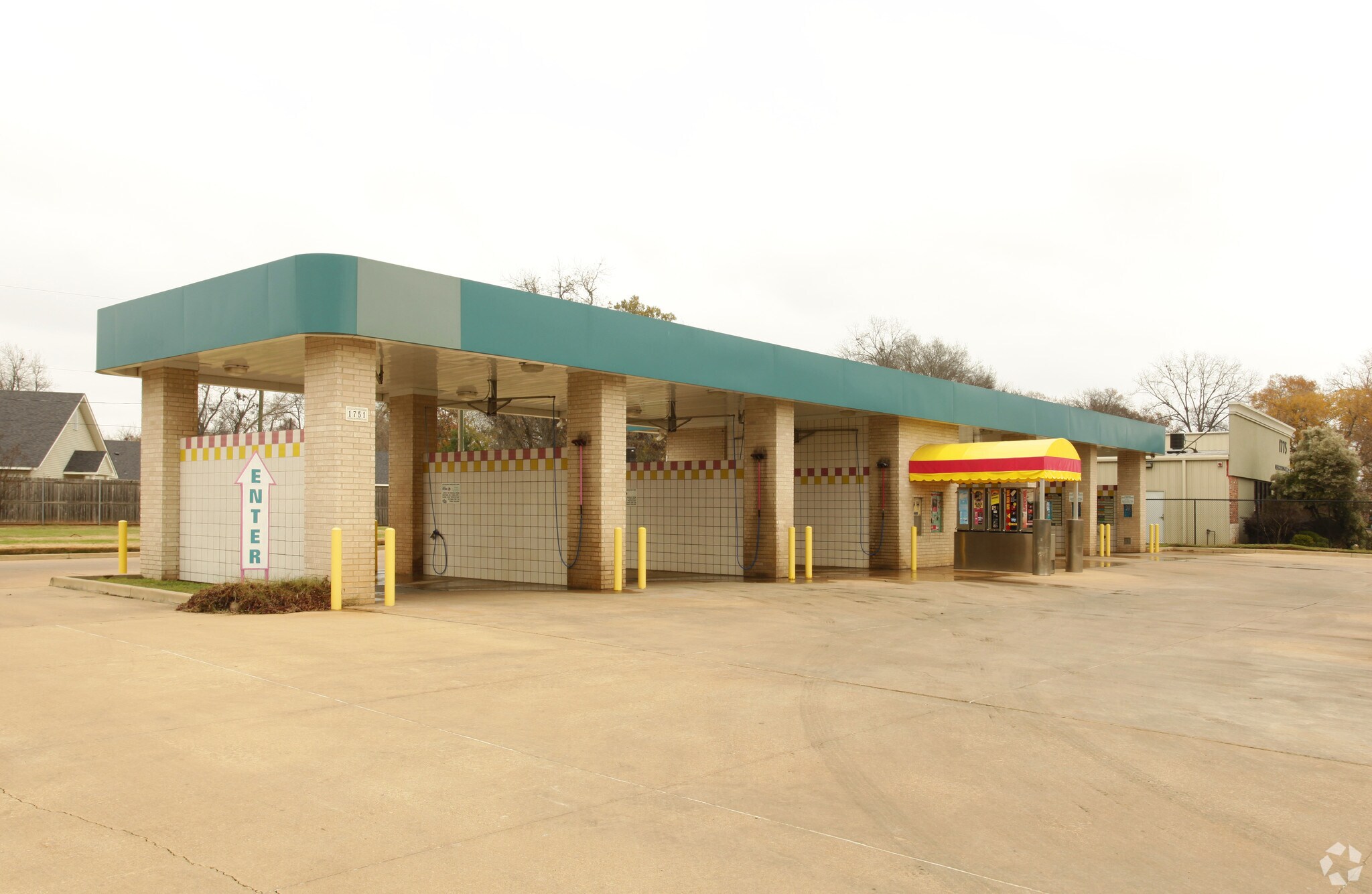 Portfolio Investment 3 Car Washes portefeuille de 3 biens à vendre sur LoopNet.fr Photo principale– Image 1 sur 8