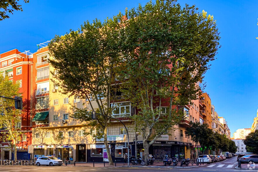 Local commercial dans Madrid, Madrid à louer - Photo principale – Image 1 sur 1