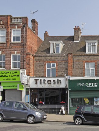 Plus de détails pour 52 Bridge St, Pinner - Local commercial à louer