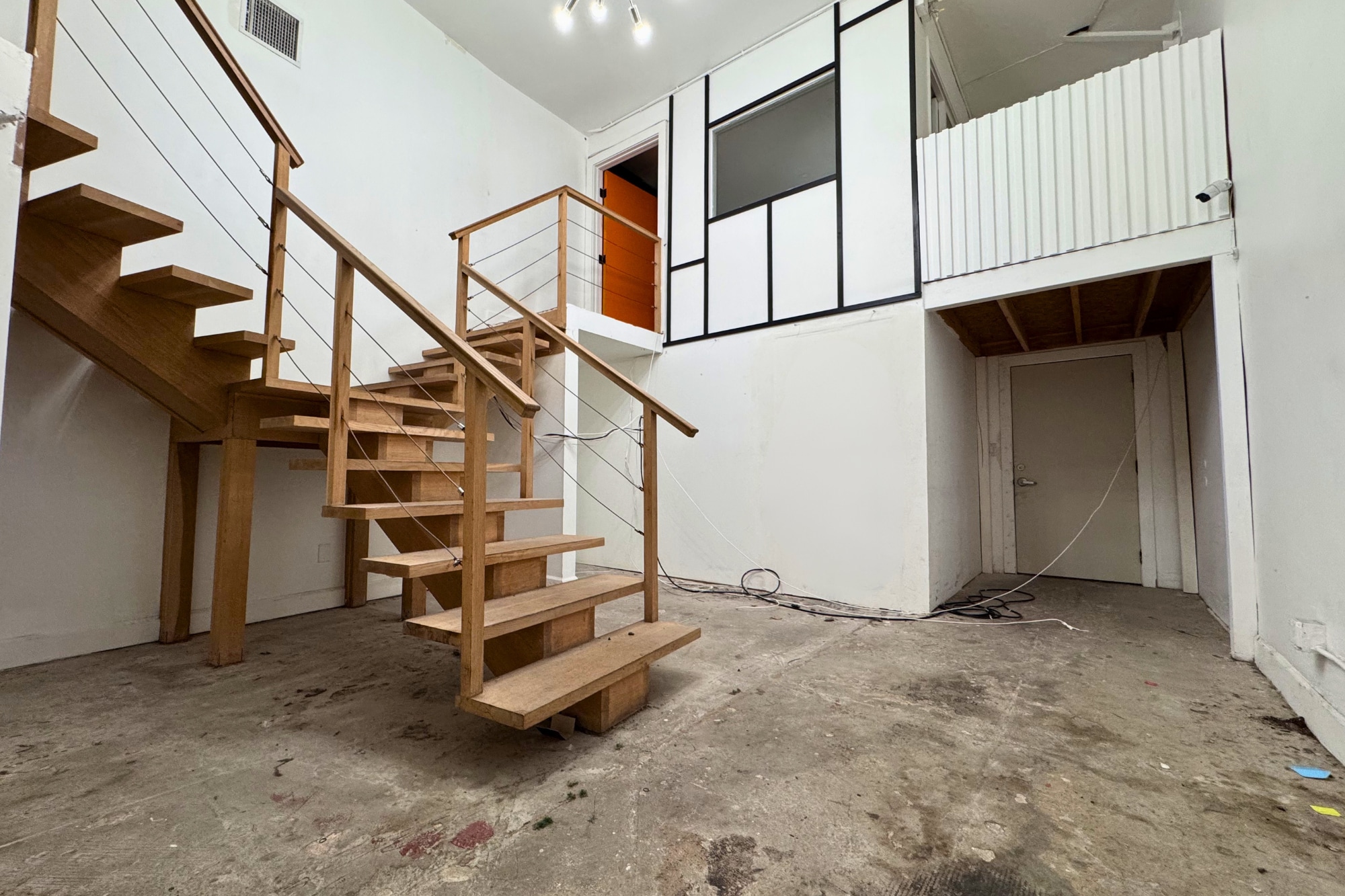 3430 S Hill St, Los Angeles, CA à louer Photo intérieure– Image 1 sur 8