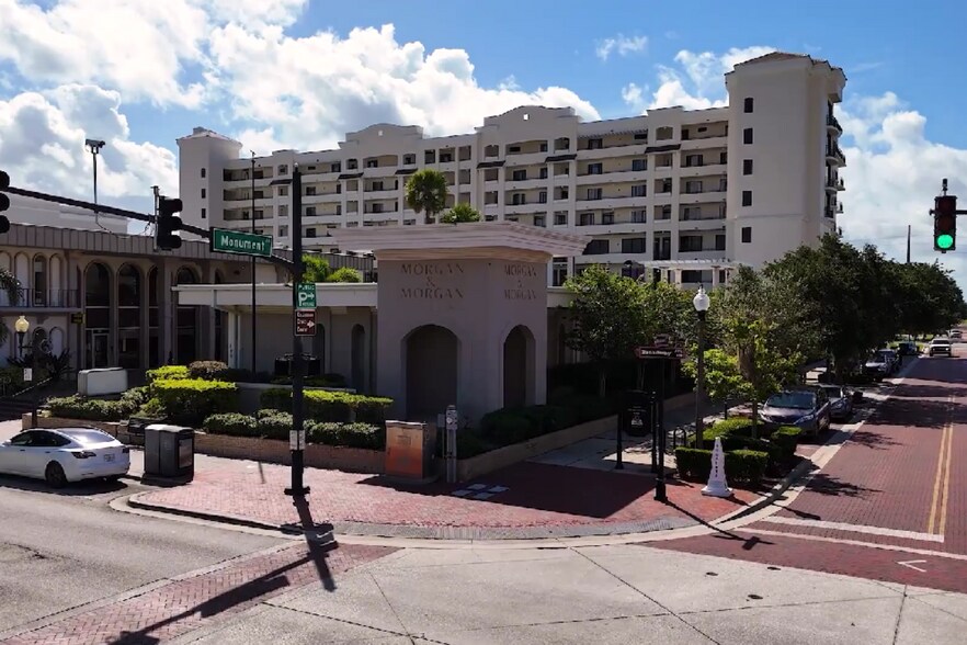198 Broadway Ave, Kissimmee, FL à louer - Photo de l’immeuble – Image 3 sur 5