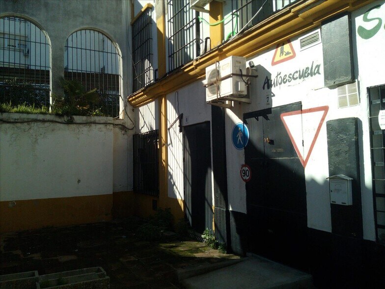 Calle San Juan, Mairena del Aljarafe, Sevilla à vendre - Photo de l’immeuble – Image 1 sur 2