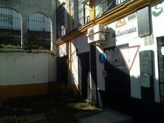Plus de détails pour Calle San Juan, Mairena del Aljarafe - Local commercial à vendre