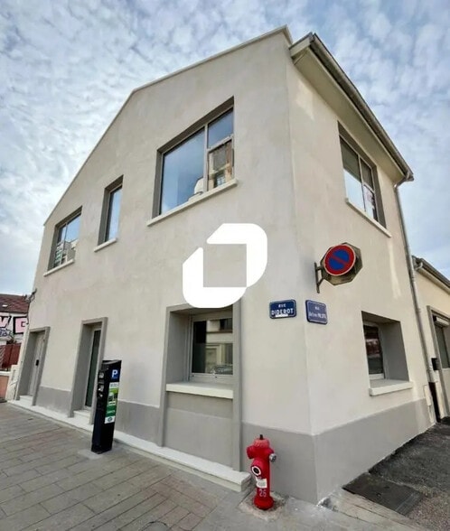 Bureau dans Grenoble à louer - Photo de l’immeuble – Image 1 sur 20