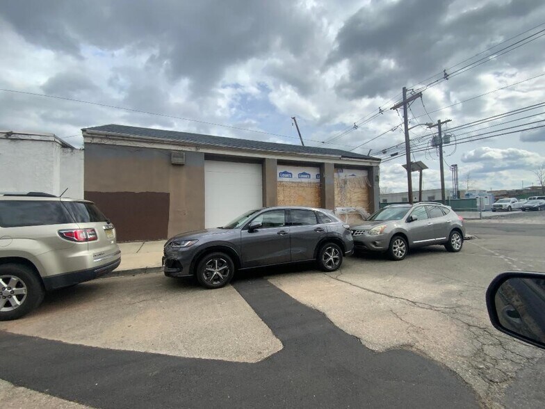 1179 E Broad St, Elizabeth, NJ à vendre - Photo principale – Image 1 sur 1