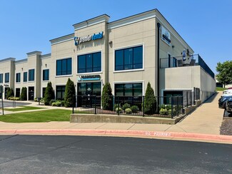 Plus de détails pour 1438 E Augustine Ln, Fayetteville, AR - Bureau à vendre