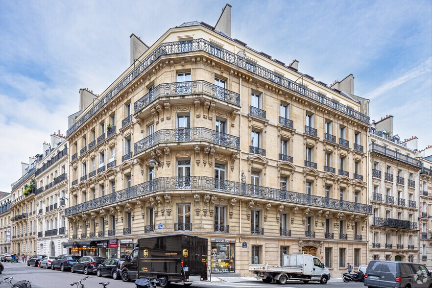 33 Rue De Naples, Paris à louer - Photo principale – Image 1 sur 9