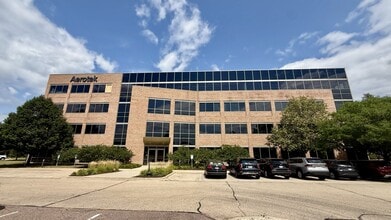 5133 W Terrace Dr, Madison, WI à louer Photo intérieure– Image 2 sur 13