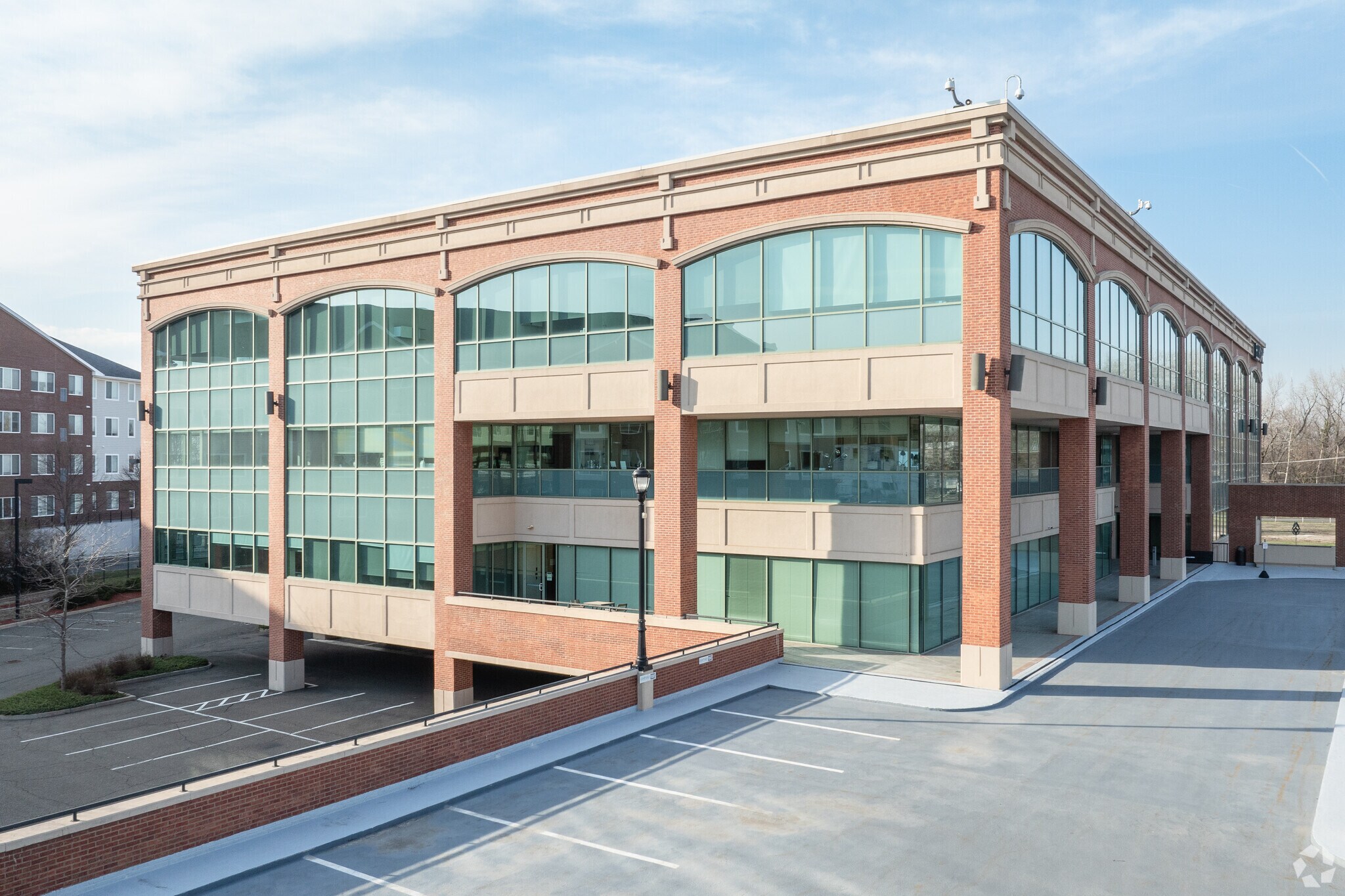 200 Riverfront Blvd, Elmwood Park, NJ à louer Photo de l’immeuble– Image 1 sur 6