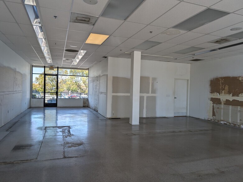1739-1783 S Victoria Ave, Ventura, CA à louer - Photo intérieure – Image 2 sur 12