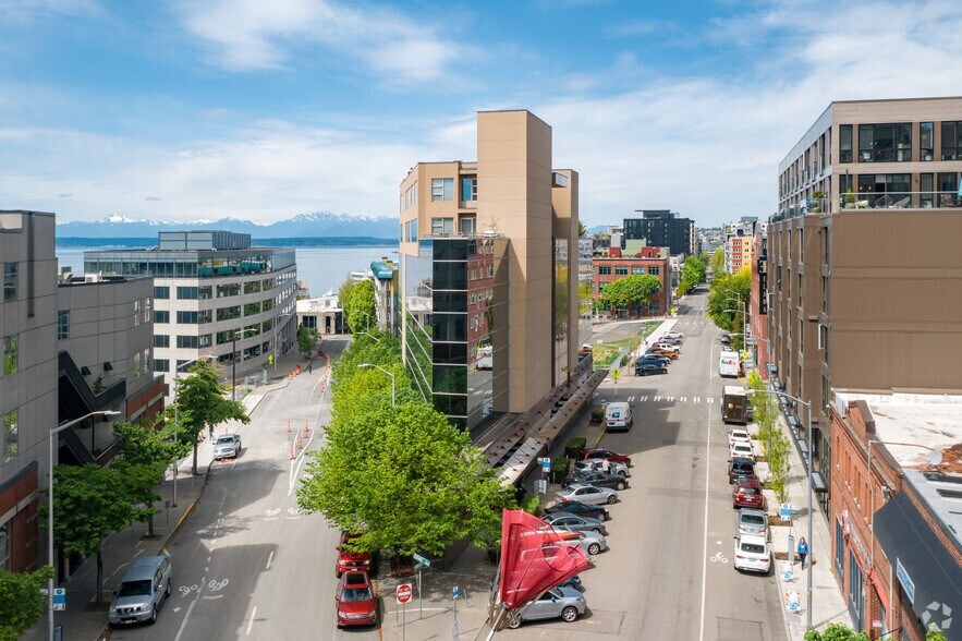 2125-2131 Western Ave, Seattle, WA à louer - Photo de l’immeuble – Image 2 sur 12