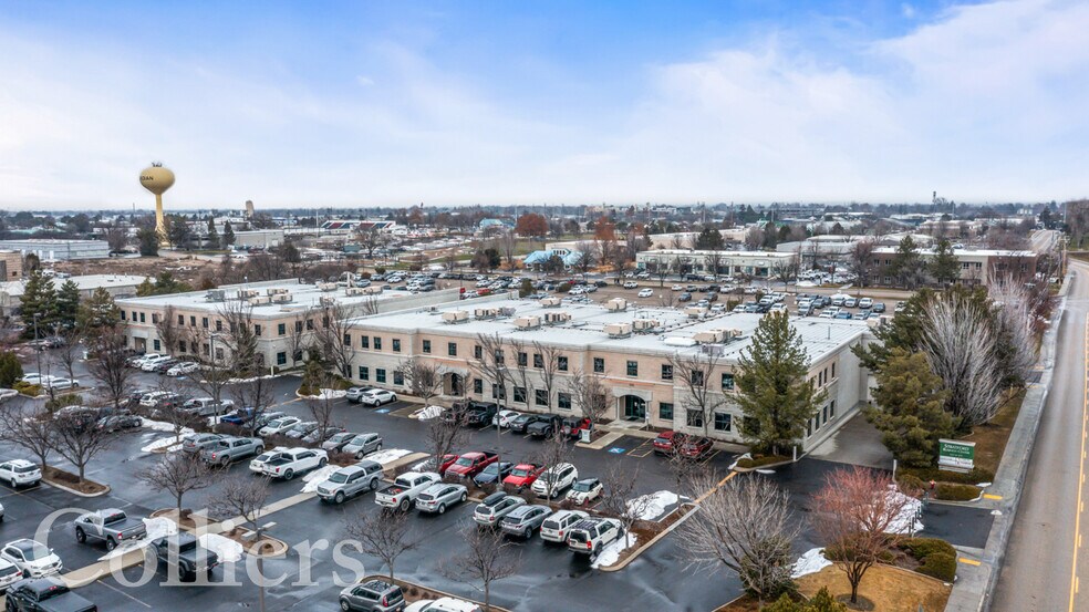 625 S Stratford Dr, Meridian, ID à louer - Photo de l’immeuble – Image 2 sur 4