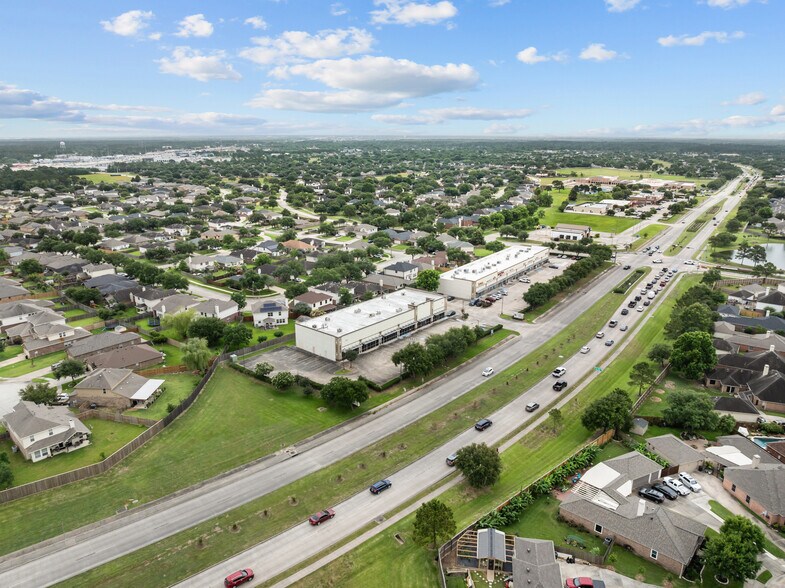 2211 FM 646 Rd W, Dickinson, TX à vendre - Photo de l’immeuble – Image 3 sur 7