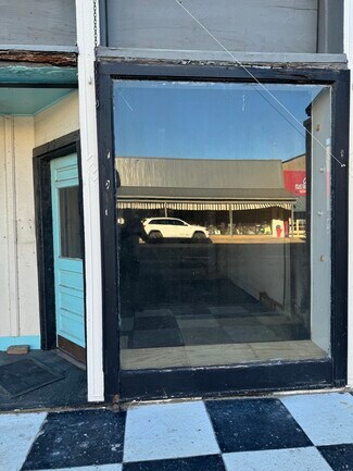 Plus de détails pour 219 S Main St, Mcgregor, TX - Local commercial à louer