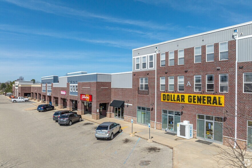 6101 Lake Michigan Dr, Allendale, MI à louer - Photo de l’immeuble – Image 2 sur 7