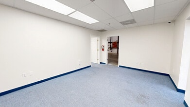 14476 Duval Pl W, Jacksonville, FL à louer Numérisation 3D Matterport– Image 1 sur 5