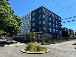 9208 20th Ave SW, Seattle, WA à louer Photo intérieure– Image 1 sur 16